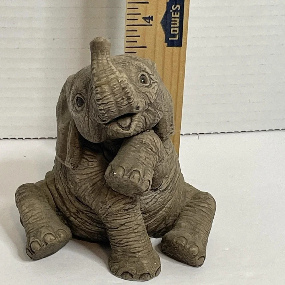 Elephant Statue Sitting  Herd Brand 1989 4